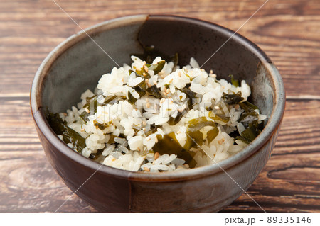 わかめの炊き込みご飯 わかめの炊き込みご飯 89335146