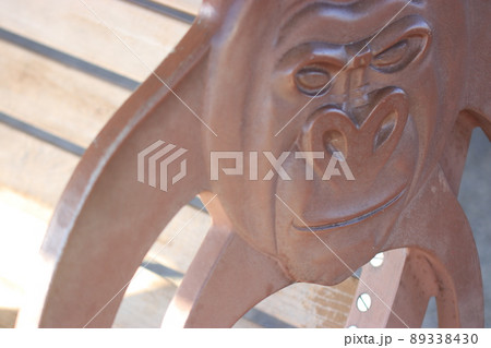 ゴリラのベンチ ゴリラのベンチ 89338430