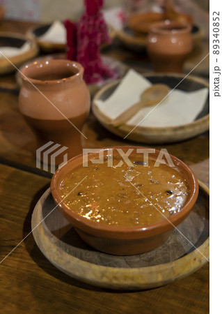 dishes in a medieval tavern, Hungary 89340852