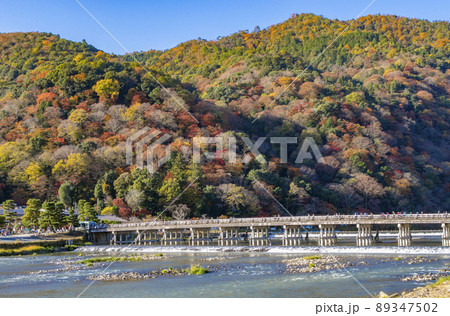 嵐山　渡月橋　紅葉　秋 89347502