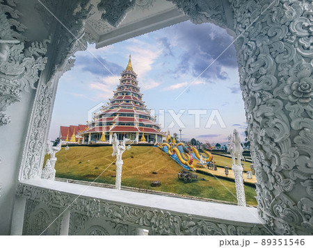 White Buddha Wat Huay Pla Kang temple, Chiang Rai, Thailand 89351546
