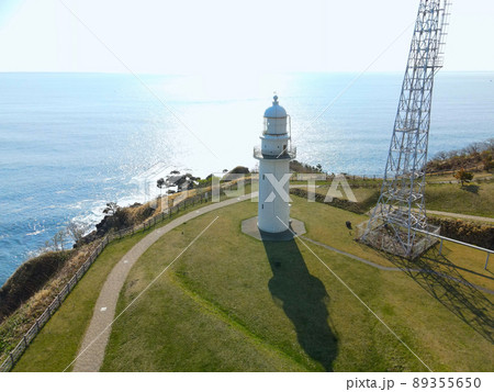 春の北海道函館市で恵山岬灯台の風景を撮影 89355650