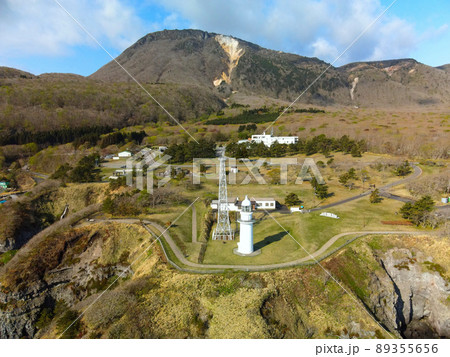 春の北海道函館市で恵山岬灯台の風景を撮影 89355656