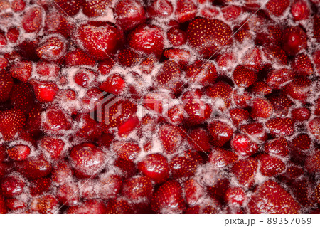 Strawberry jam is boiling, detailed shooting. 89357069