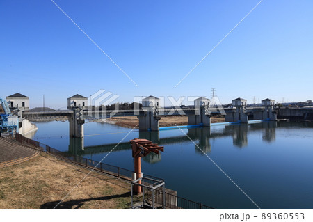 埼玉県深谷市の六堰頭首工(重忠橋)の風景 89360553