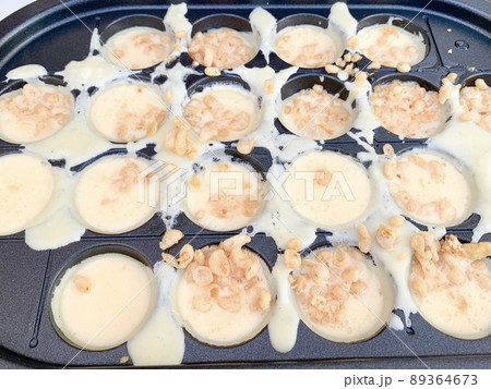 たこ焼きパーティー　写真素材 89364673