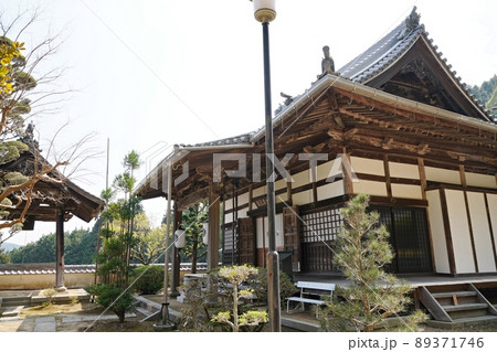 大阪 豊能町 光明山 法輪寺の本堂(豊能、晩春) 大阪 豊能町 光明山 法輪寺の本堂(豊能、晩春) 89371746