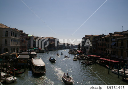 ヴェネツィアの運河 89381443