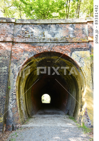 旧国鉄 篠ノ井線 明科 廃線トンネル03 旧国鉄 篠ノ井線 明科 廃線トンネル03 89381482