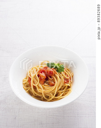 フレッシュトマトソースのパスタ フレッシュトマトソースのパスタ 89382689