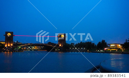 富山市の夜の富岩運河環水公園 富山市の夜の富岩運河環水公園 89383541