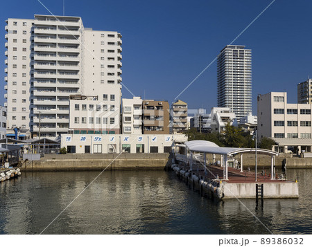兵庫県 淡路ジェノバライン 明石港 / Akashi, Hyogo, Japan 89386032
