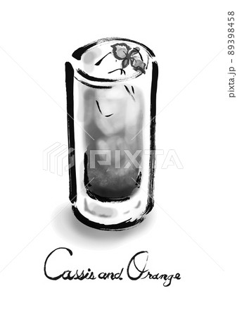 カクテルのカシスオレンジの手描きイラスト　モノクロ 89398458