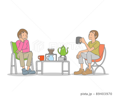 アウトドアでコーヒーを楽しむ夫婦 89403970
