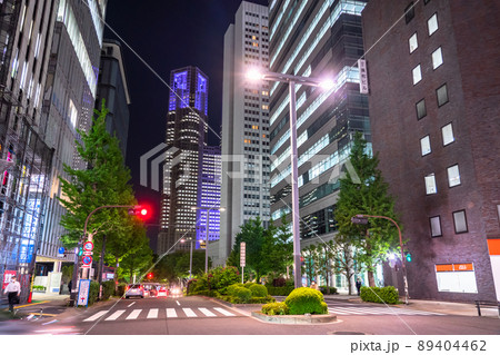 《東京都》新宿副都心・オフィス街の夜景 89404462