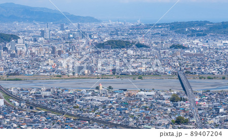 朝鮮岩から望む静岡市中心部の町並み 89407204