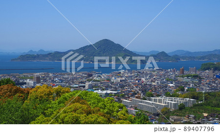 松山総合公園からの興居島方向1 89407796