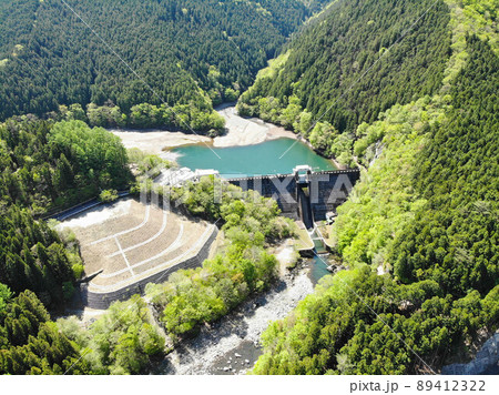 徳島県三好市 名頃ダムの風景 徳島県三好市 名頃ダムの風景 89412322
