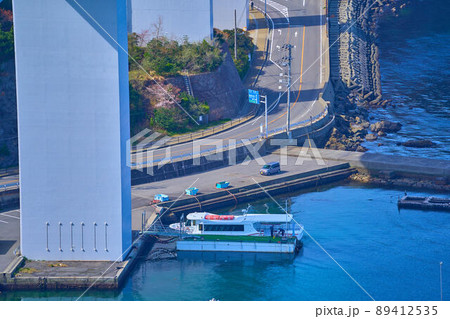 徳島県の鳴門海峡(亀浦港) 89412535