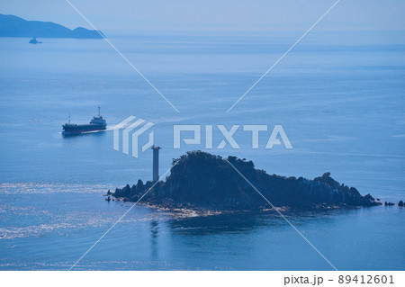 鳴門山展望台から鳴門海峡と飛島方面の眺望 89412601