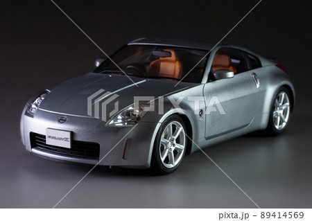 日産 フェアレディZ バージョンST 350Z(Z33) ダイヤモンドシルバー1/24 プラモデル 89414569