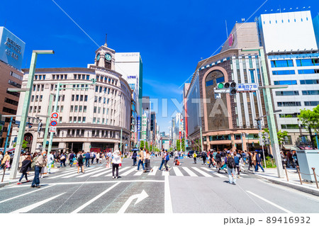 東京　銀座　四丁目交差点の風景 89416932