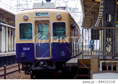 阪神電車 89422318