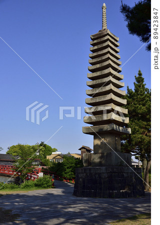 浮島十三重石塔ときせんばし　宇治 89423847