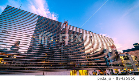 日本の横浜都市景観 5月GW。3年ぶり、行動制限がないGW。横浜高島屋などを望む=5月5日 日本の横浜都市景観 5月GW。3年ぶり、行動制限がないGW。横浜高島屋などを望む=5月5日 89425950