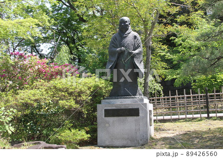 京都大谷本廟の春 89426560