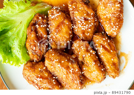 fried chicken with Korean spicy sauce fried chicken with Korean spicy sauce 89431790