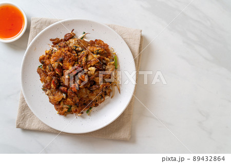 Crispy Fried Mussel Pancake 89432864