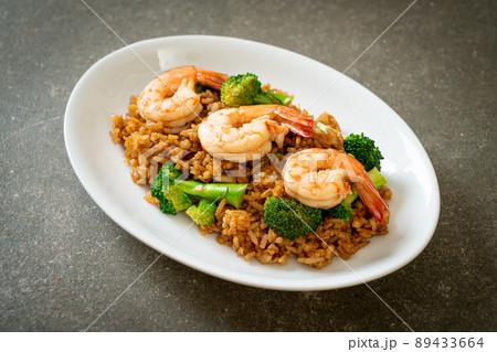 fried rice with broccoli and shrimps fried rice with broccoli and shrimps 89433664