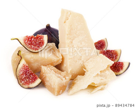 Fresh figs and parmesan isolated on white background. 89434784