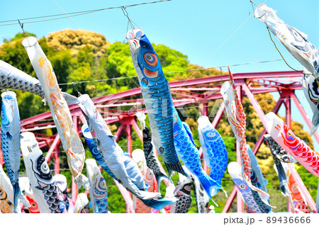 佐賀県 風薫る川上峡に泳ぐ五月鯉 佐賀県 風薫る川上峡に泳ぐ五月鯉 89436666
