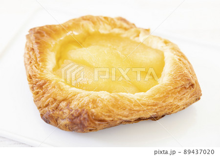 美味しいアップルデニッシュ 89437020