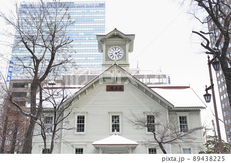 札幌市時計台　冬 89438225