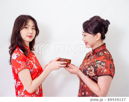 娘 女性 メス 89439137