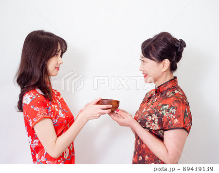 娘 女性 メス 89439139