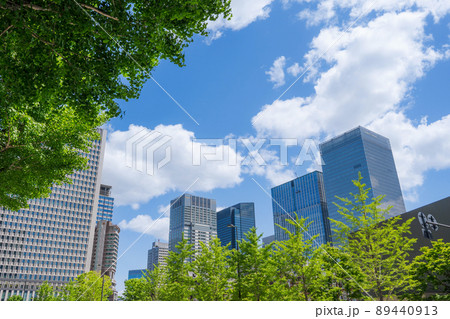 東京 ビル群 ビジネス街 東京 ビル群 ビジネス街 89440913