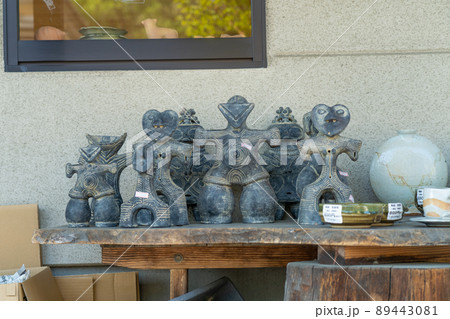 益子陶器市で売られている土偶のレプリカ 89443081