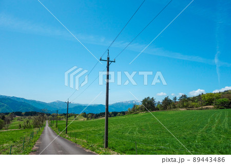 南六呂師 青空 電柱 農道 南六呂師 青空 電柱 農道 89443486
