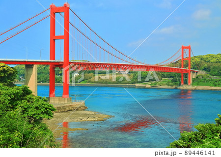 【長崎県】新緑の平戸大橋 89446141