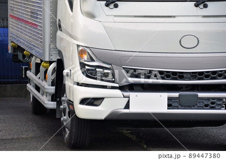 自動車イメージ　UDトラックカゼットのフロントマスク 89447380