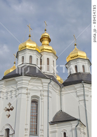 Catherine's Church is a functioning church in Chernihiv, Ukraine. St. Catherine's Church was built in the Cossack period and is distinguished by its five gold domes in the Cossack Baroque style. Catherine's Church is a functioning church in Chernihiv, Ukraine. St. Catherine's Church was built in the Cossack period and is distinguished by its five gold domes in the Cossack Baroque style. 89454785