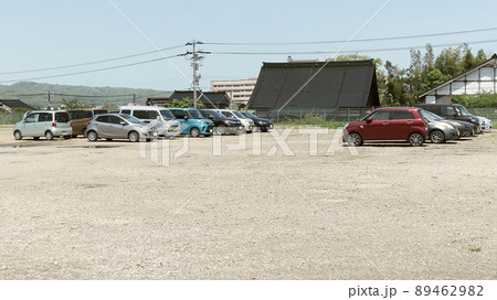 外の駐車場 89462982