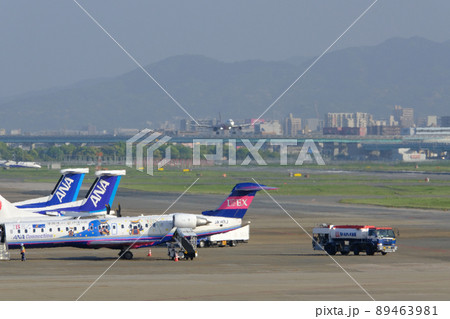 福岡空港の様子 89463981