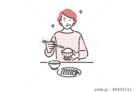 人物 食事を楽しむシニア女性 89469131