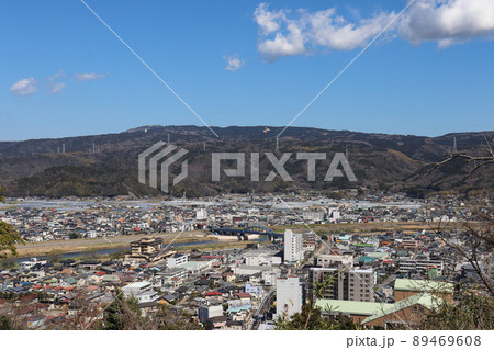 伊豆長岡の街並み（静岡県伊豆の国市） 89469608