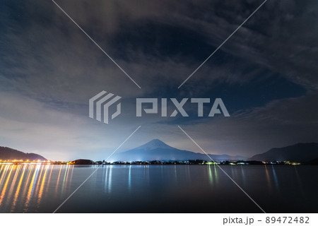 夜の富士山 夜の富士山 89472482